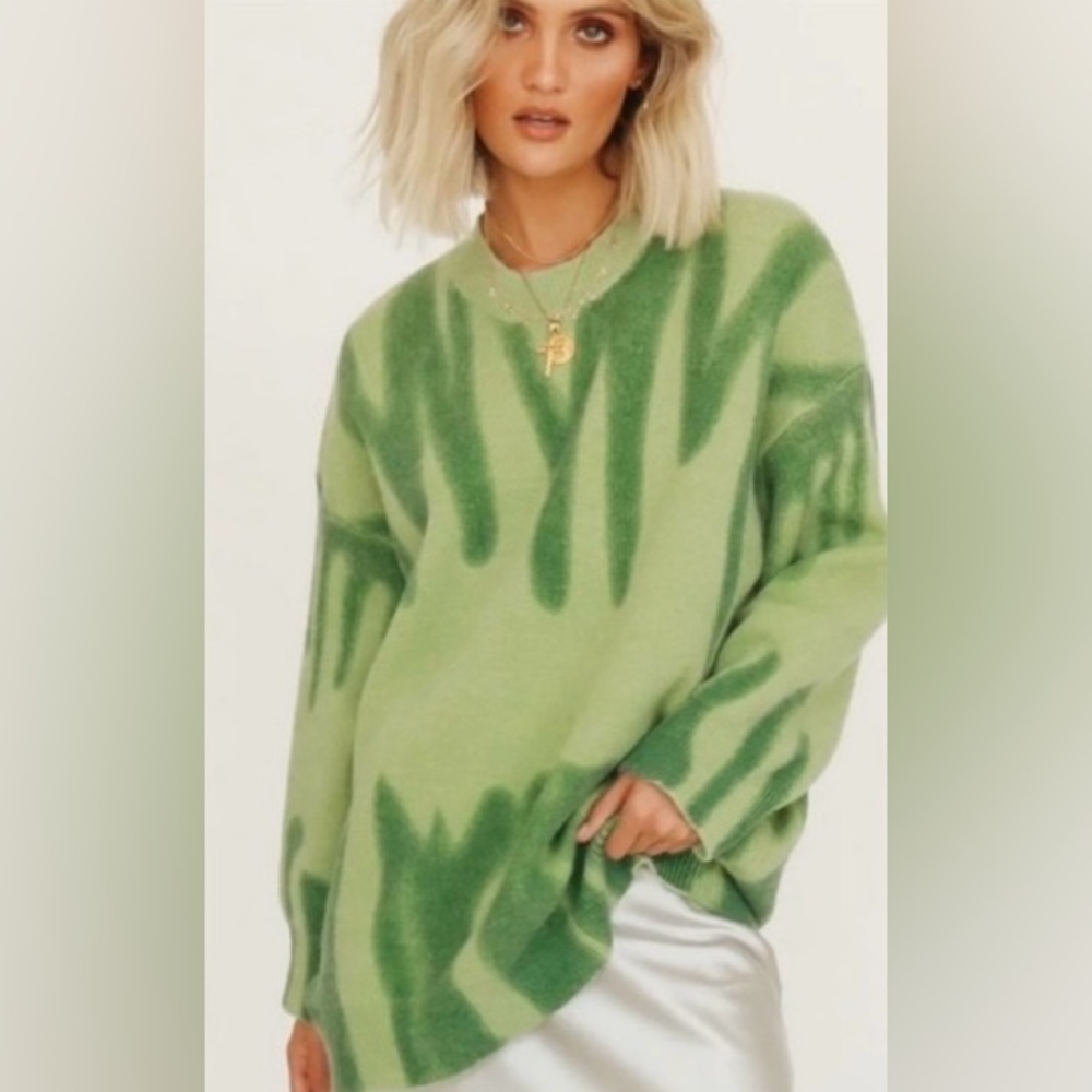 VERGE GIRL Along the Sidewalk Knit Sweater